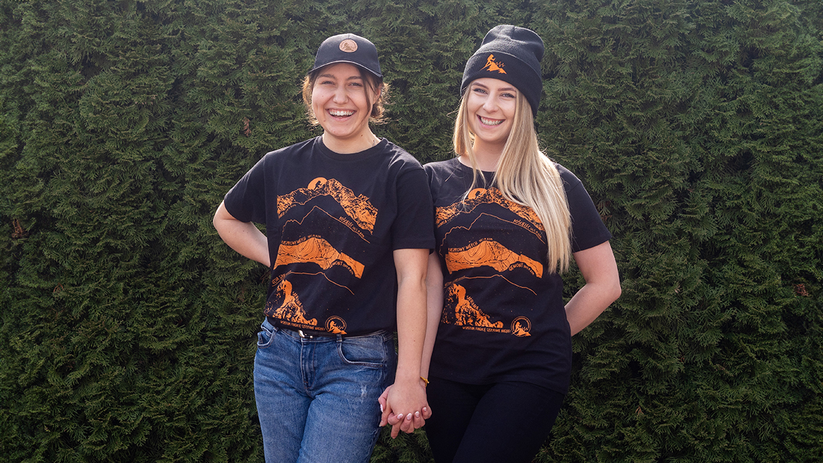 FUNDACJA SZERPOWIE NADZIEI Czapka beanie - czarna